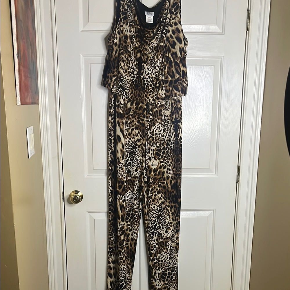 Leopard Print Sleeveless Jumpsuit